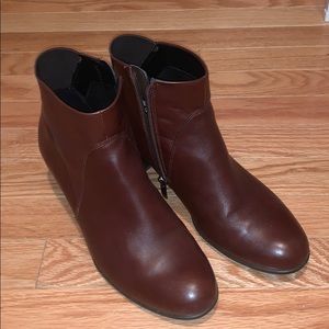 Brown Leather Ecco booties
